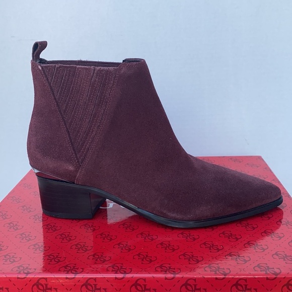 New GUESS Safarri Dark Red Suede Women's Booties - Picture 6 of 10
